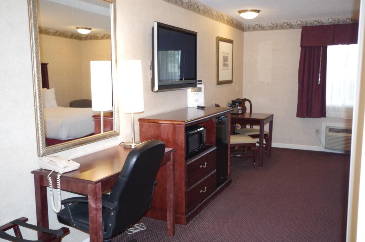 Shiretown Inn & Suites Houlton Eksteriør bilde