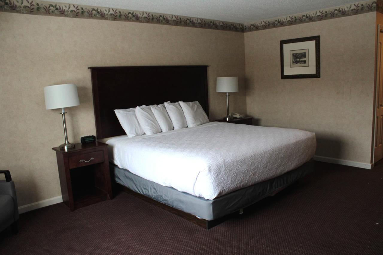 Shiretown Inn & Suites Houlton Eksteriør bilde